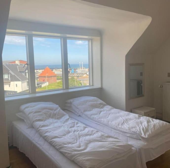 3 Vaerelses Lejlighed Taet Faergen Hirtshals Dış mekan fotoğraf